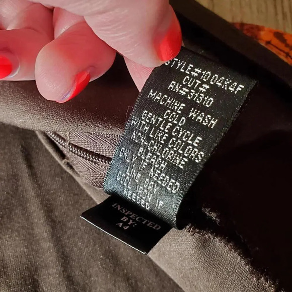 Iz Byer Sleeveless Chiffon Lined Earth Tone Animal Print Blouse Size Medium - Picture 7 of 12